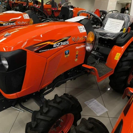 Трактор Kubota B2741