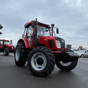 Трактор Dongfeng DF904