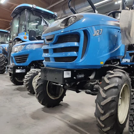 Трактор LS J27