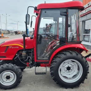 Трактор Dongfeng DF-244 G2 с кабиной