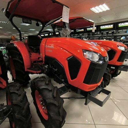 Трактор Kubota